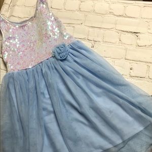 Girls dress